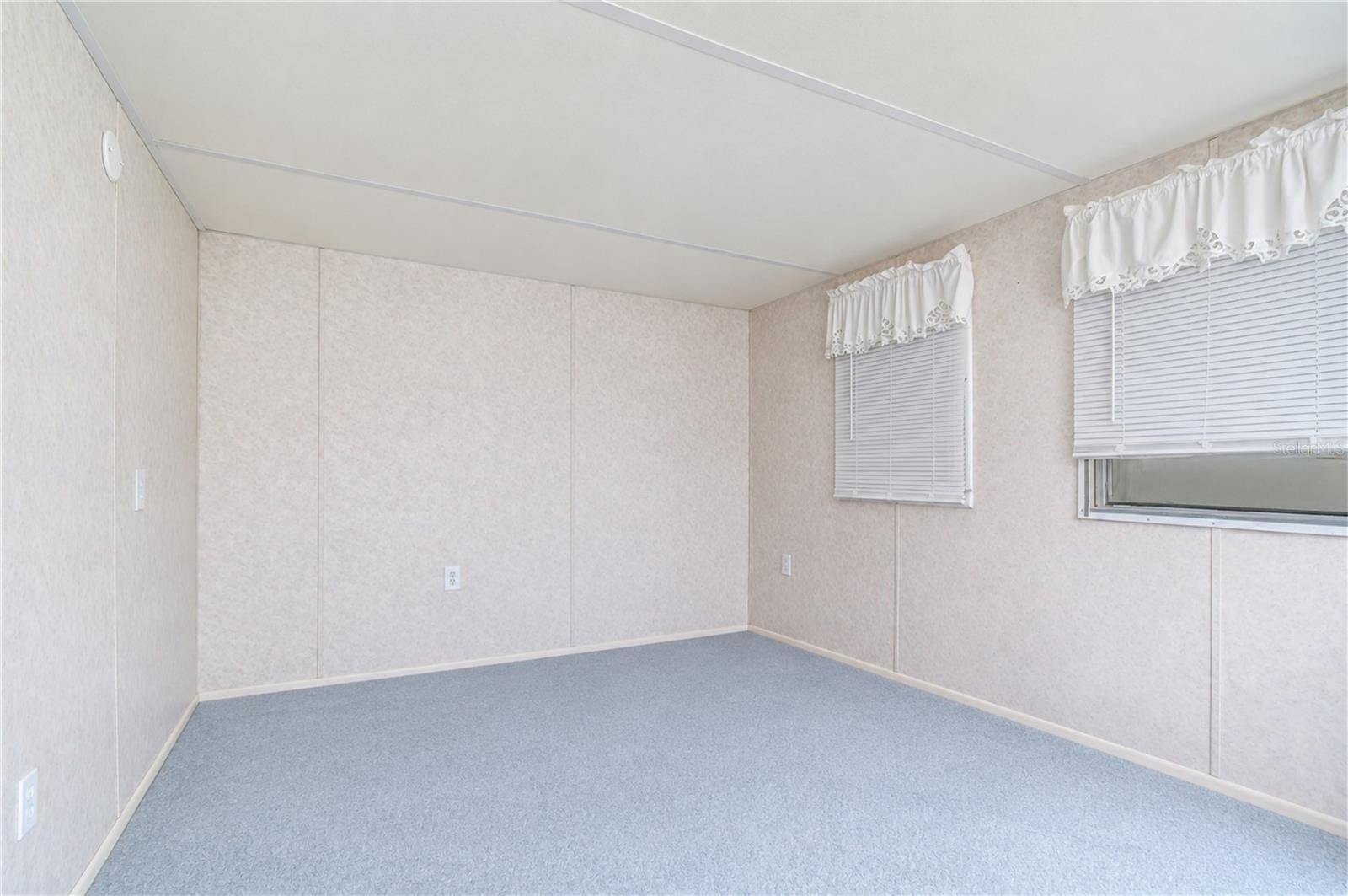 37344 HAMMOND DR — photo 6