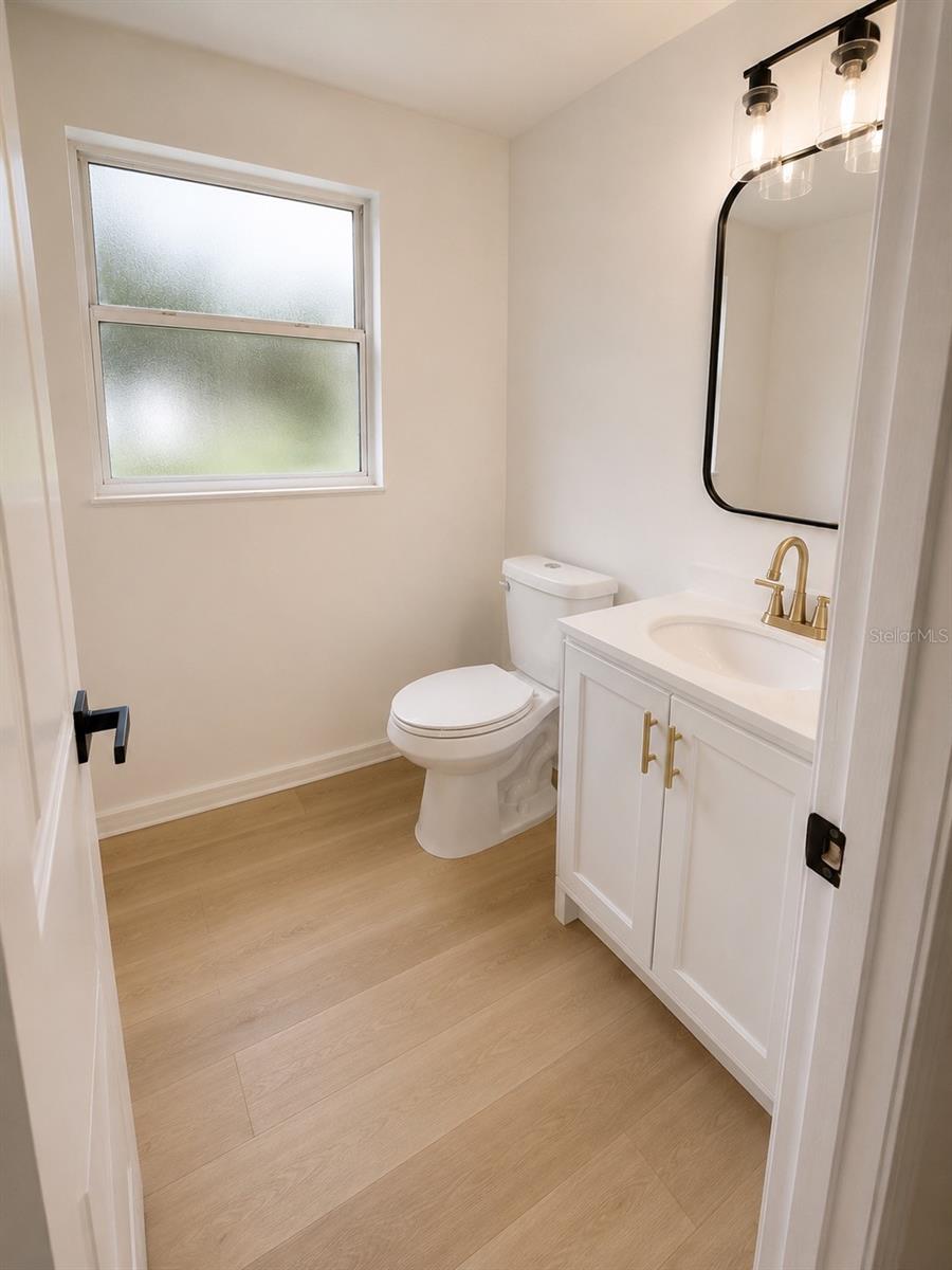 2827 S PARK AVE — photo 10
