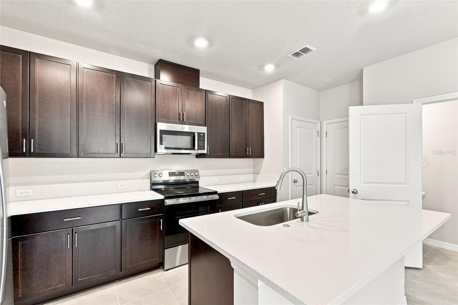 1132 WILD CREST LN — photo 4