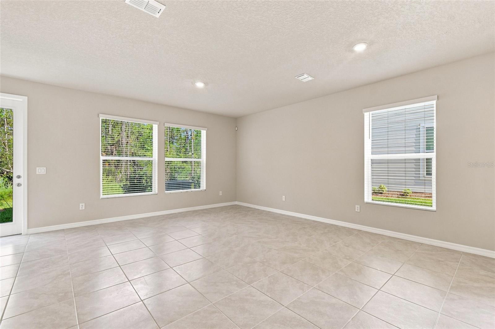 1132 WILD CREST LN — photo 8