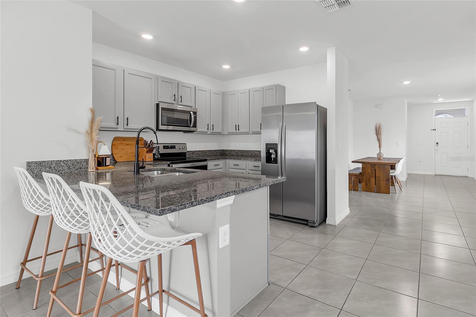3664 SUNGROVE CIR — photo 8