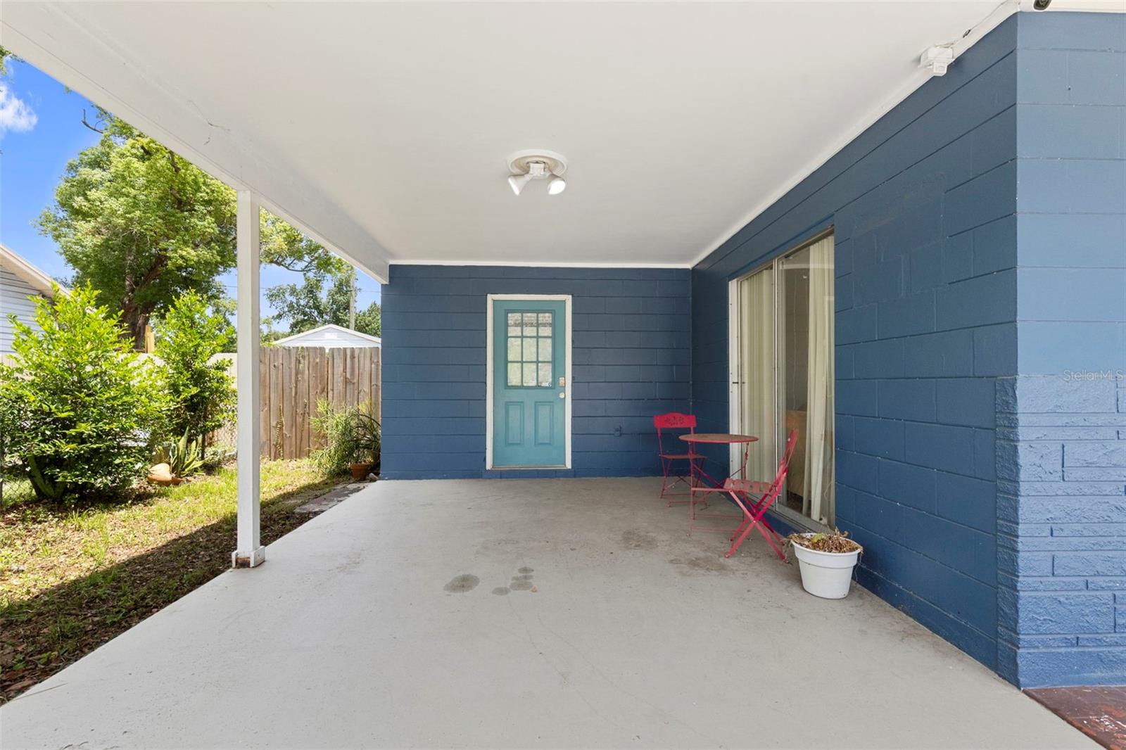 1218 E NEW ORLEANS AVE — photo 8