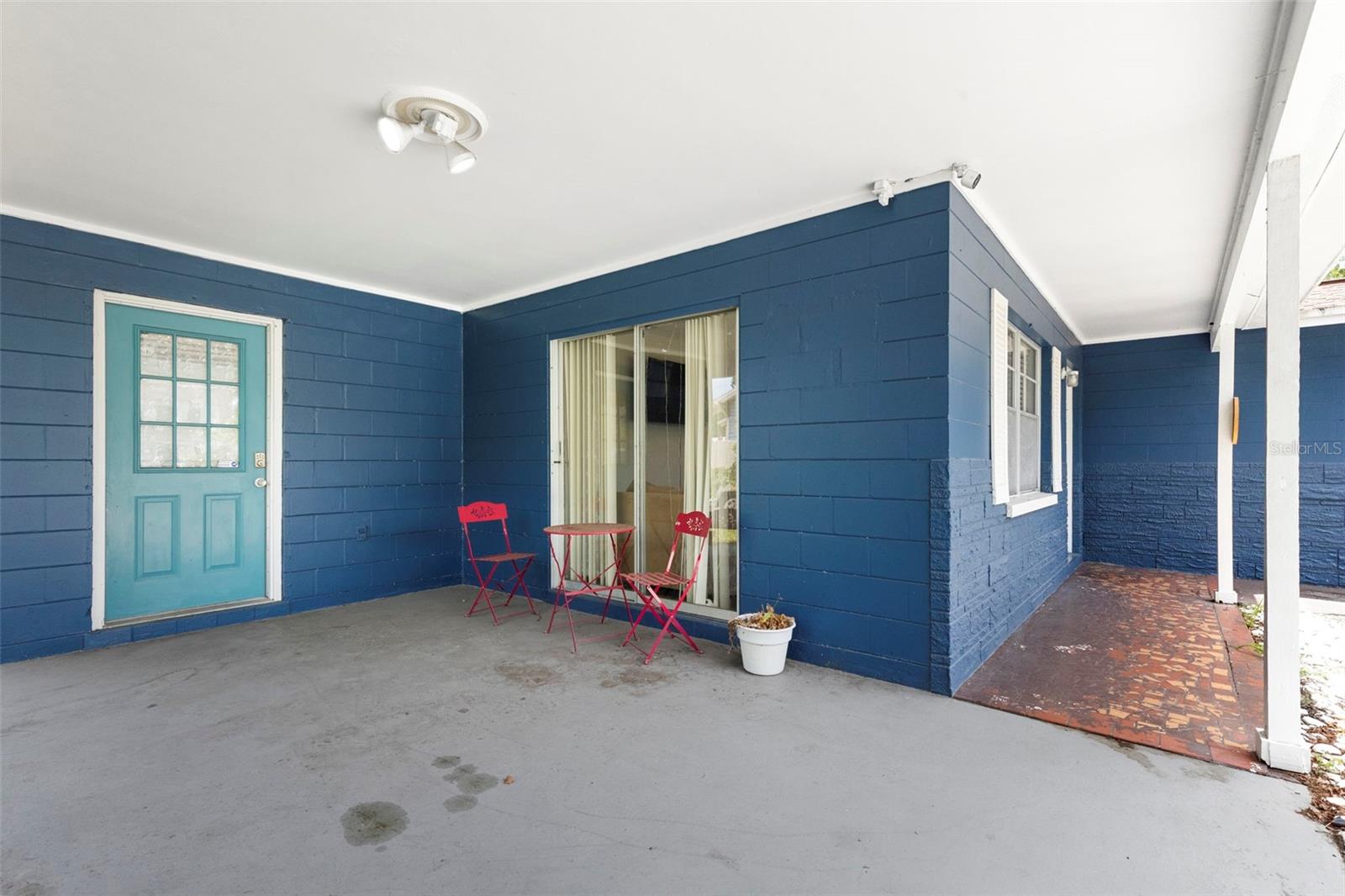 1218 E NEW ORLEANS AVE — photo 9