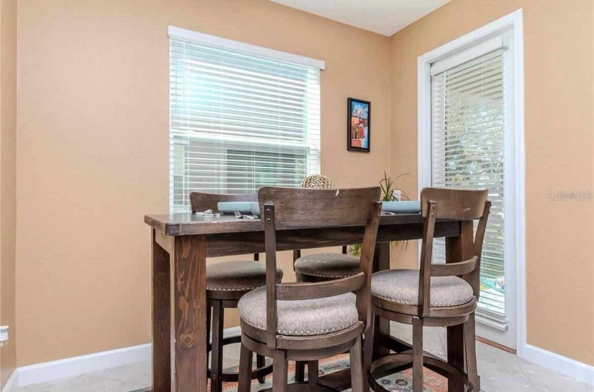 6827 CITRUS CREEK LN — photo 11