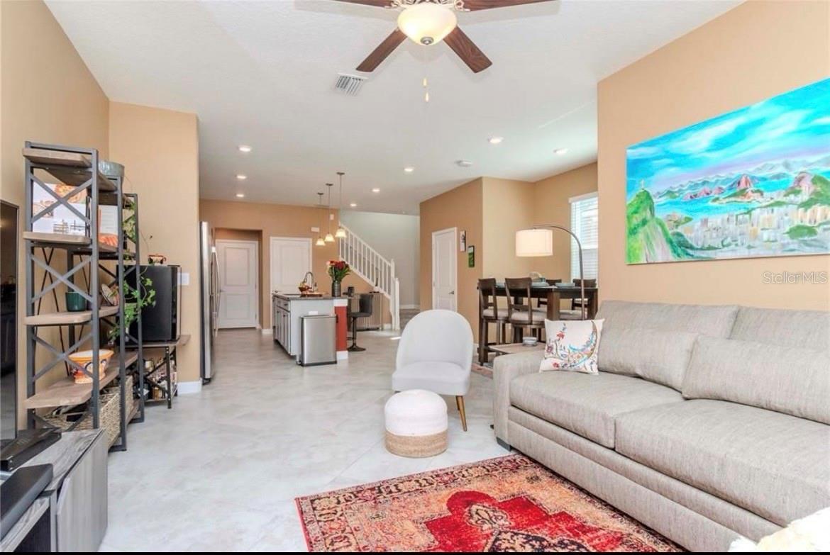 6827 CITRUS CREEK LN — photo 8