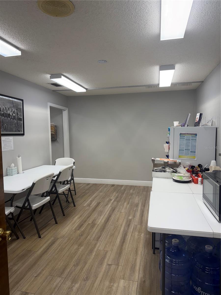 545 W GRANADA BLVD — photo 10