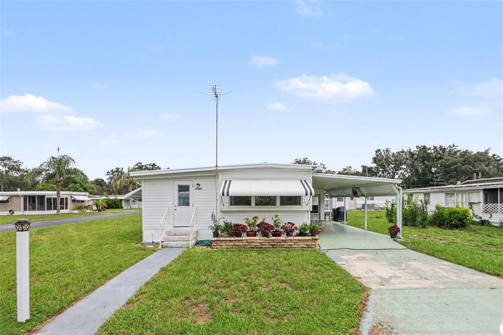 37249 HAMMOND DR — photo 11