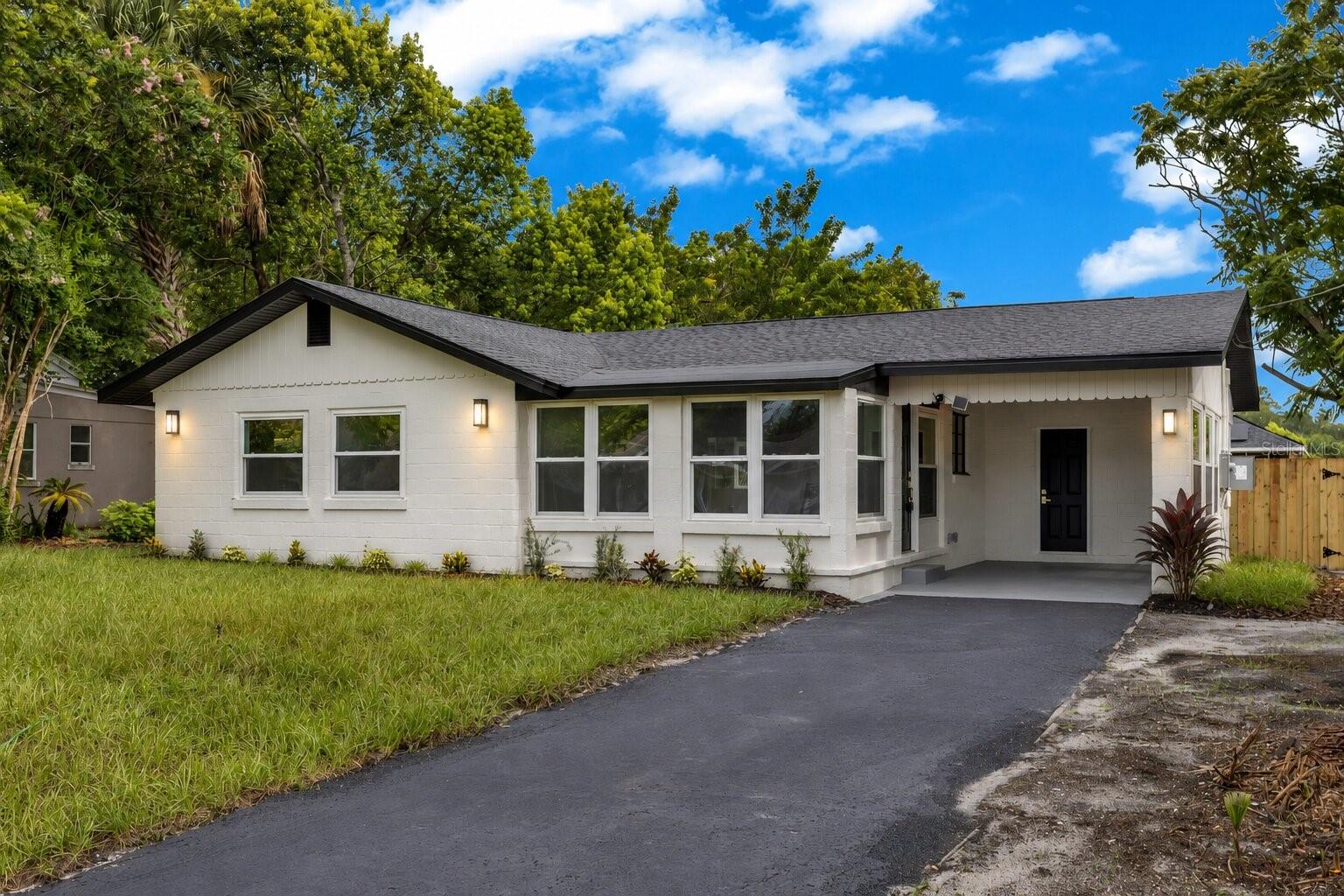 112 COLOMBA RD