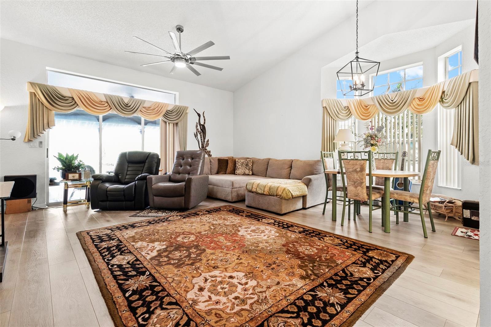 9288 NEW ORLEANS DR — photo 10