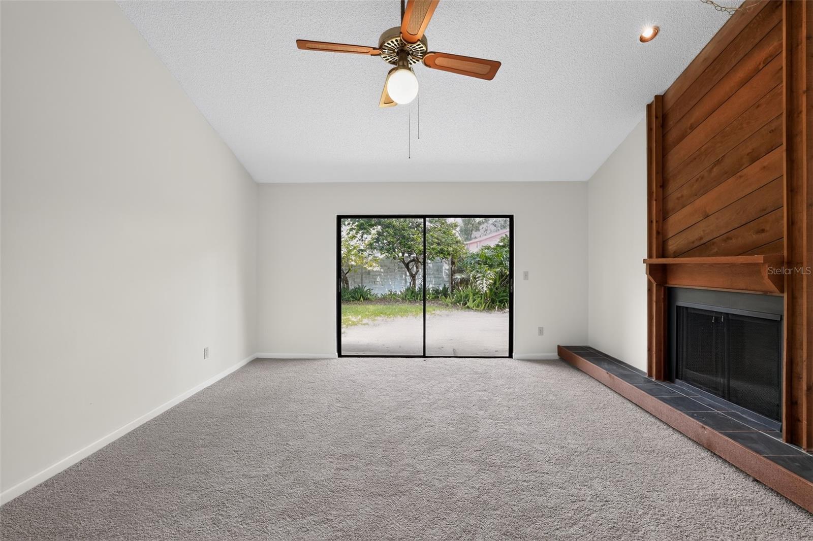 4015 DELLBROOK DR — photo 6
