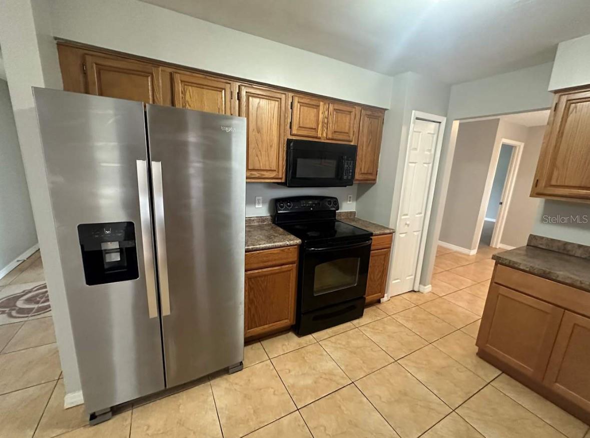 1746 MEREDITH AVE — photo 3
