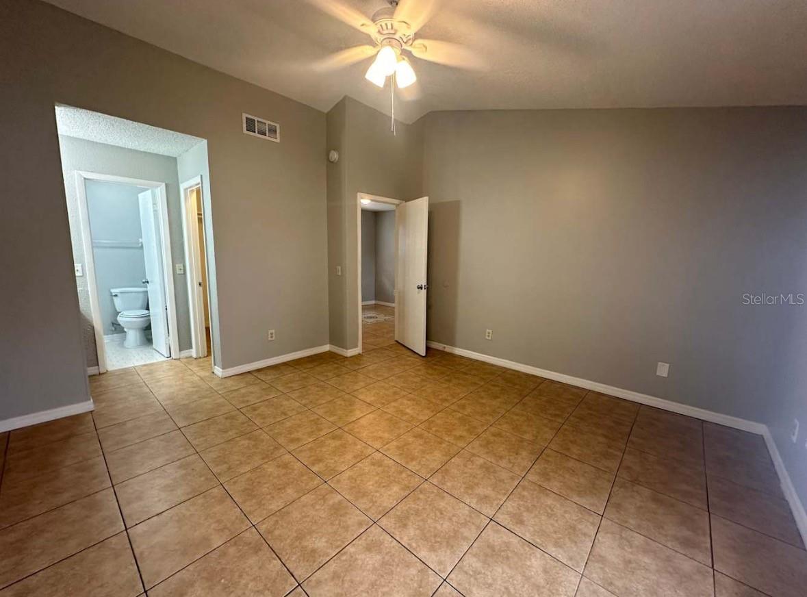 1746 MEREDITH AVE — photo 6