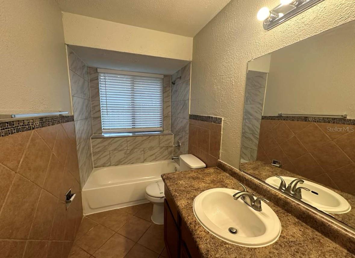 1746 MEREDITH AVE — photo 7