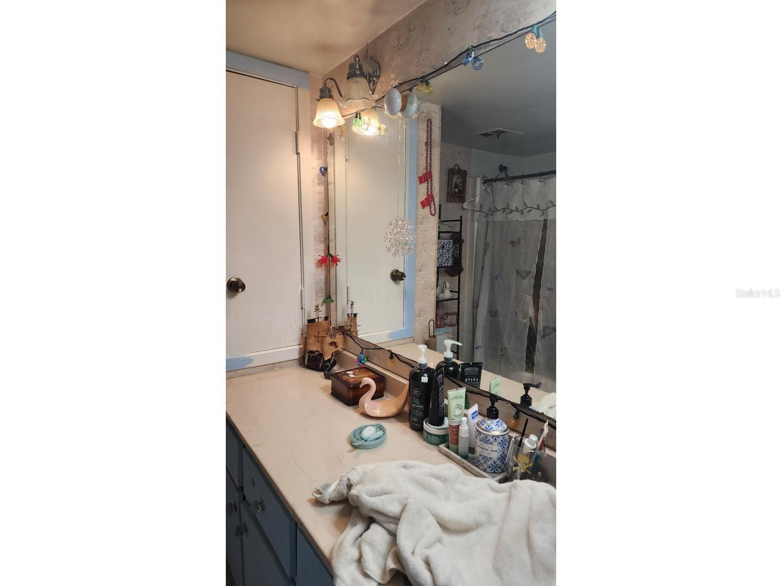 54 CLUB HOUSE DR #103 — photo 9