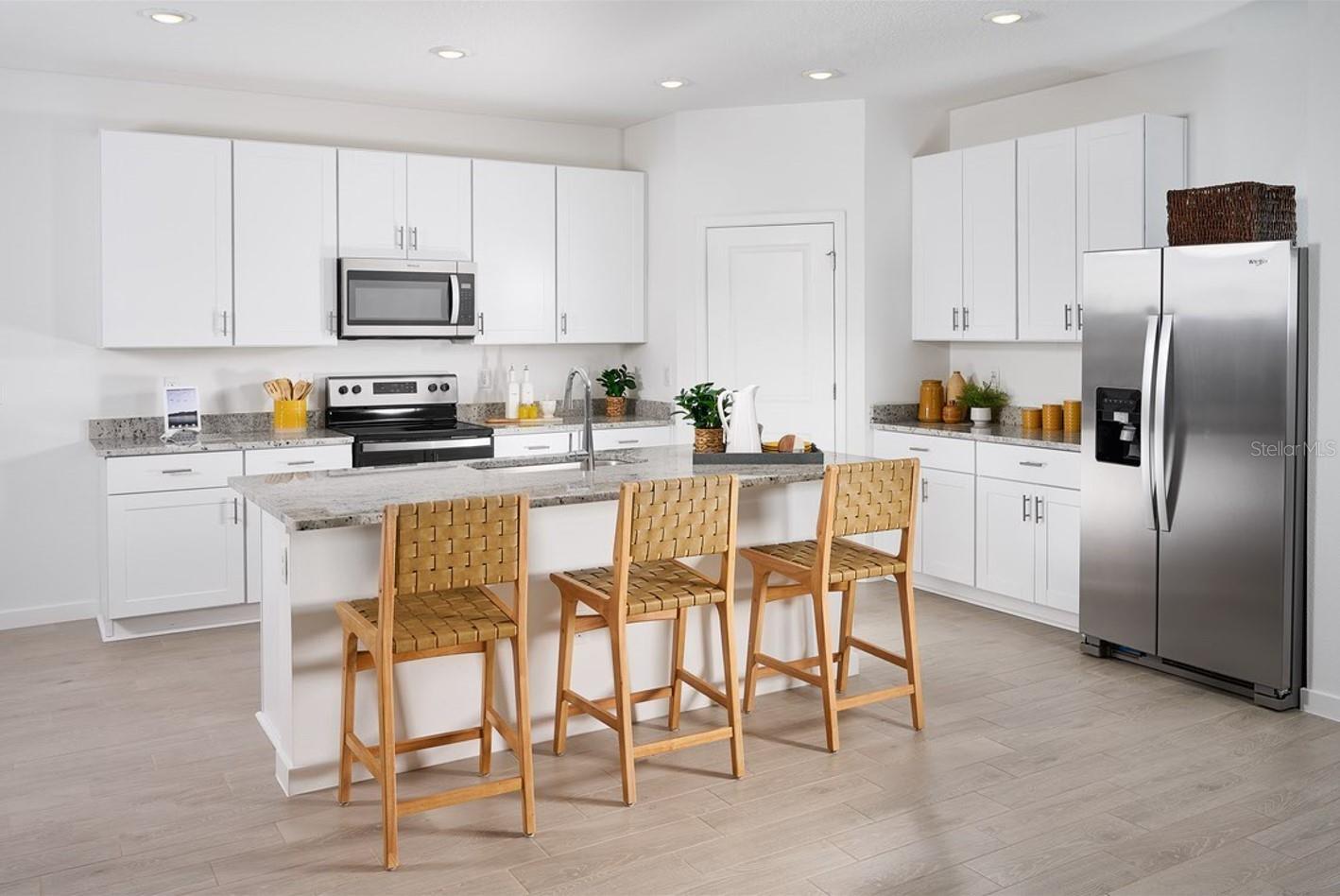 6 GARNI DR — photo 2