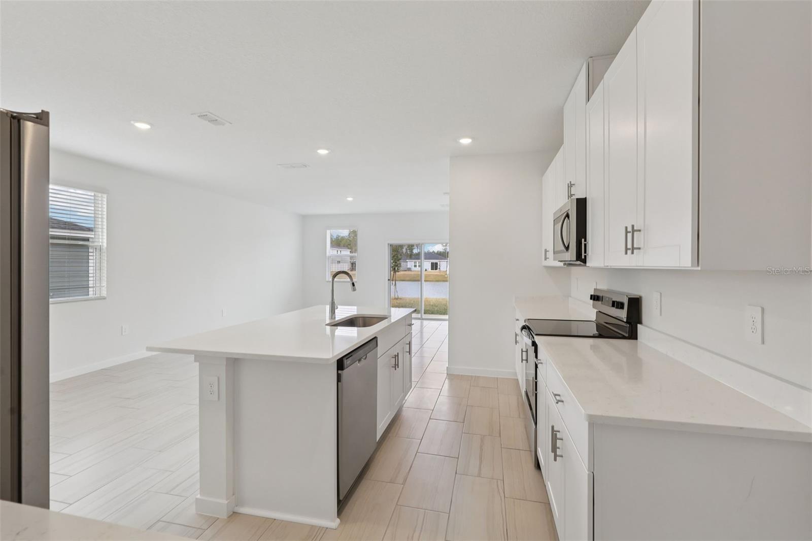 118 WANDERING CREEK WAY — photo 12