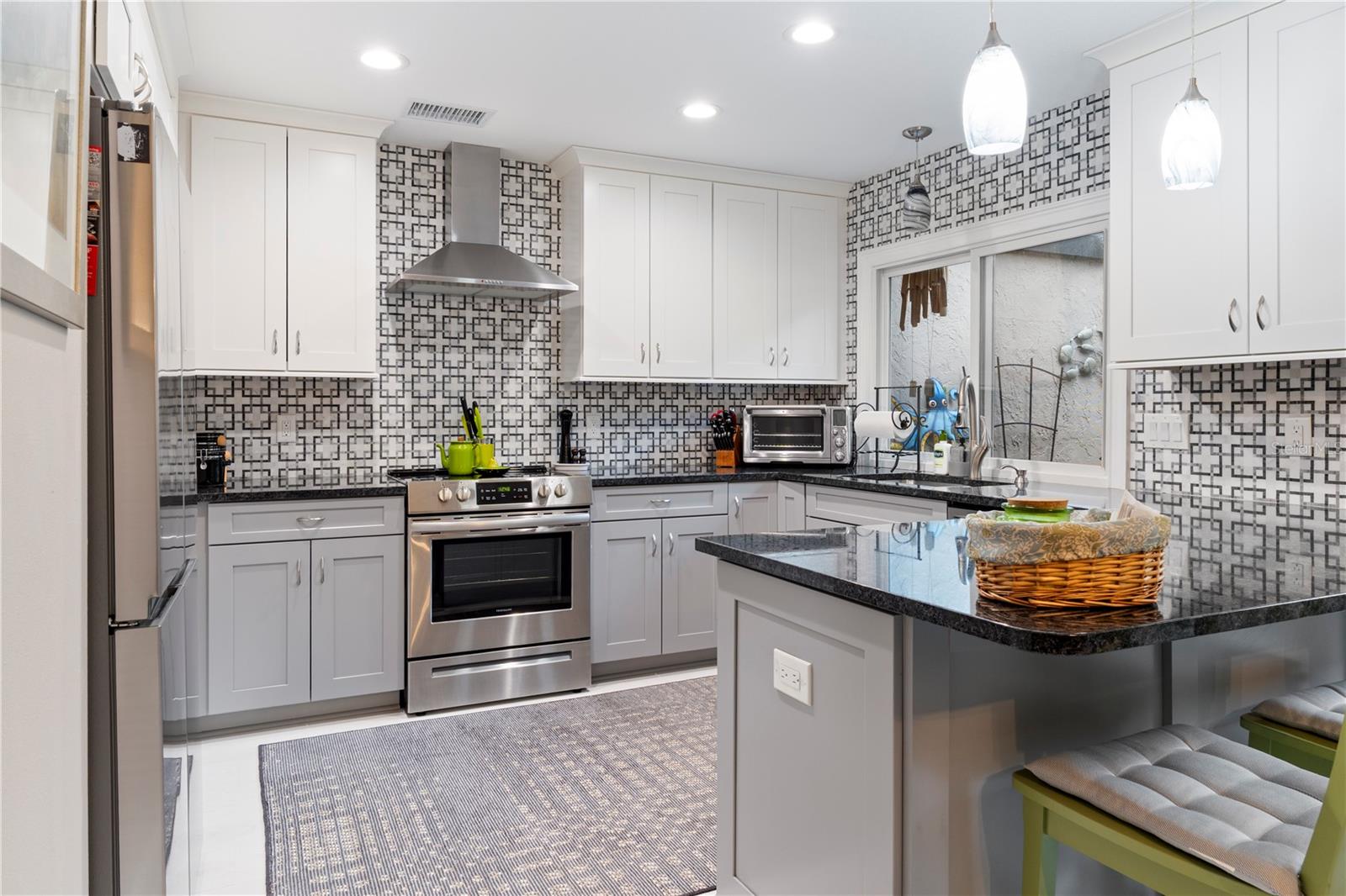 3714 CARROLLBROOK RD — photo 4