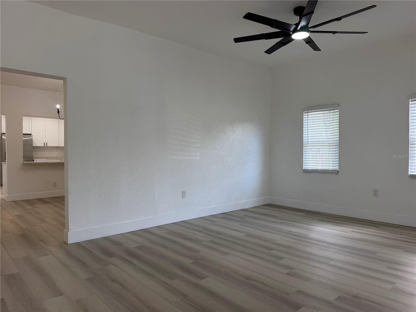2604 E LAKE AVE — photo 3