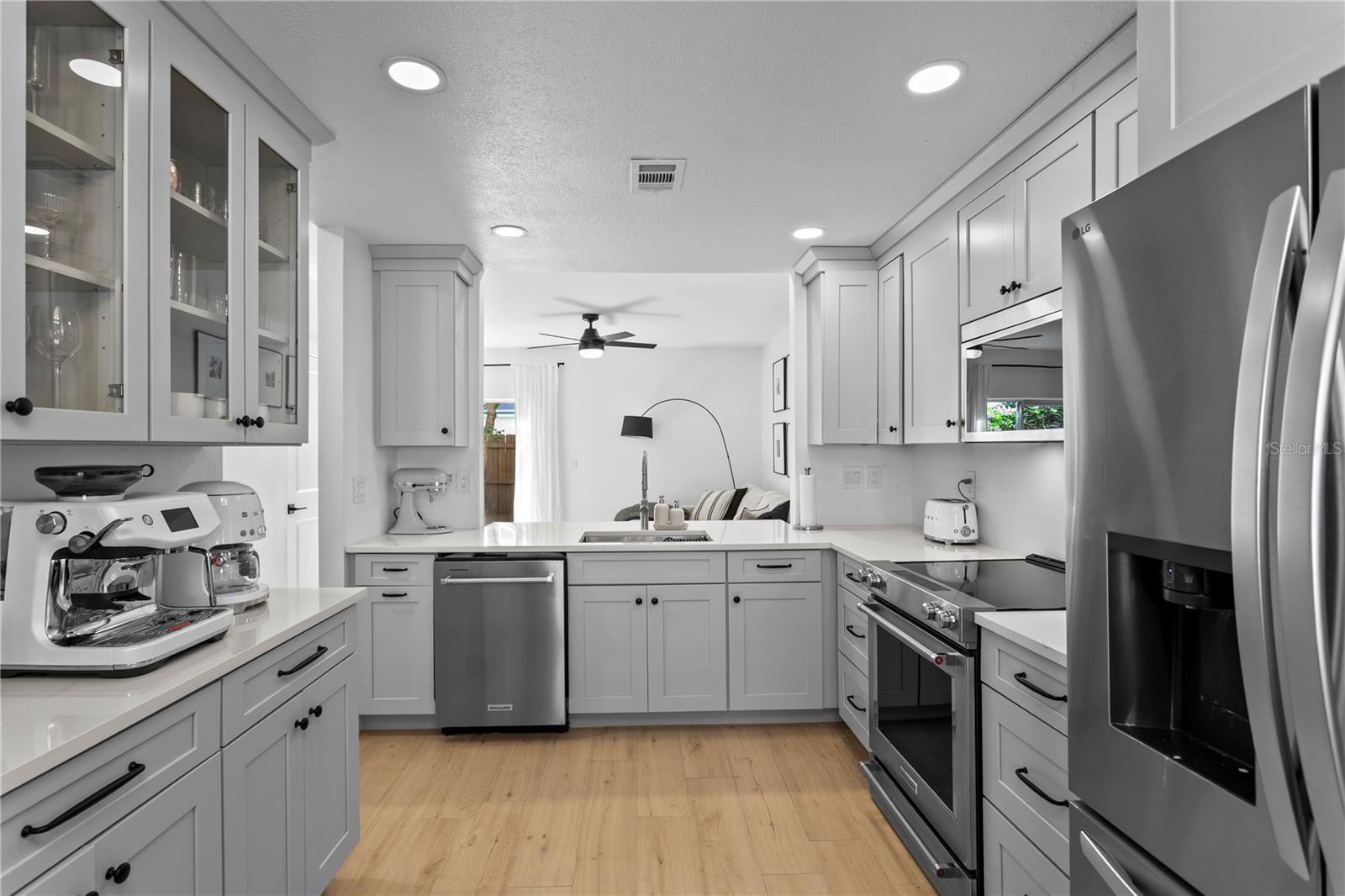 409 S AUDUBON AVE #2 — photo 3