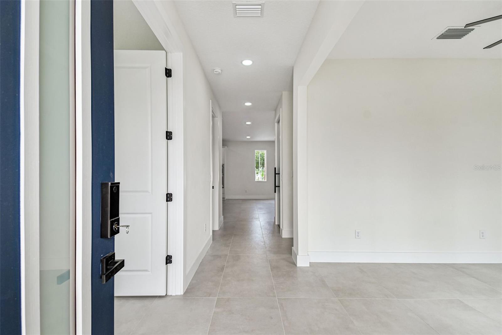 3017 W SPRUCE ST — photo 6