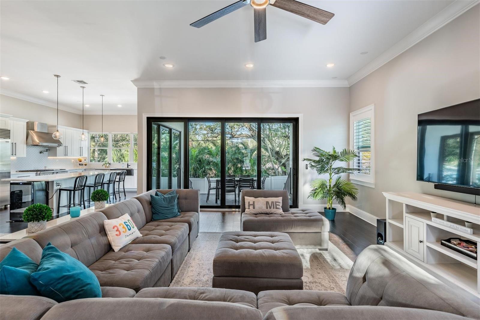 619 DANUBE AVE — photo 5