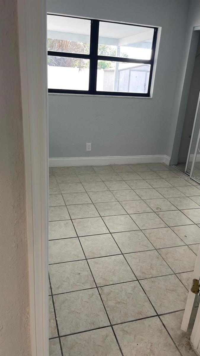 6524 LA MESA CIR — photo 10