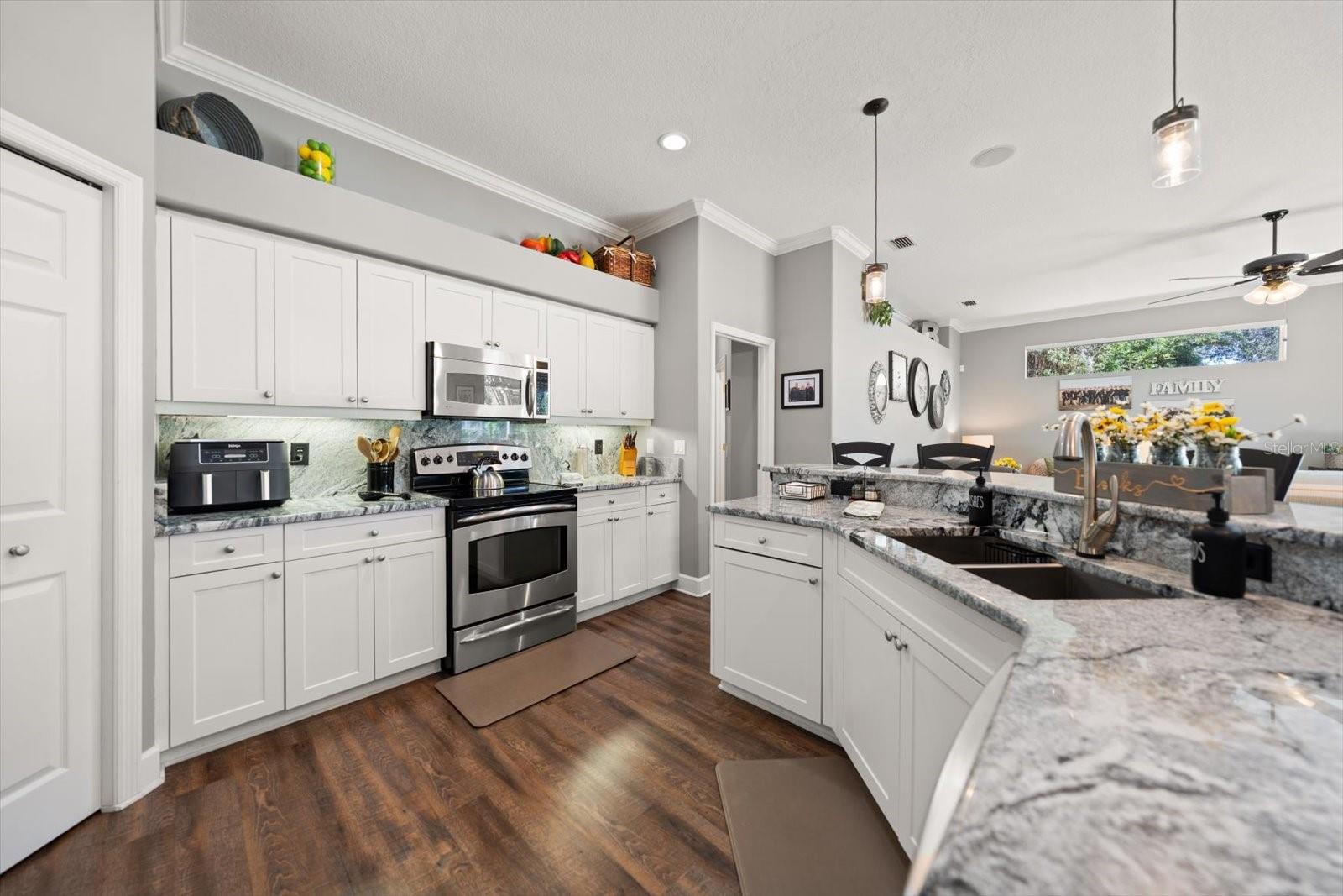 2105 BOOT LAKE CIR — photo 3