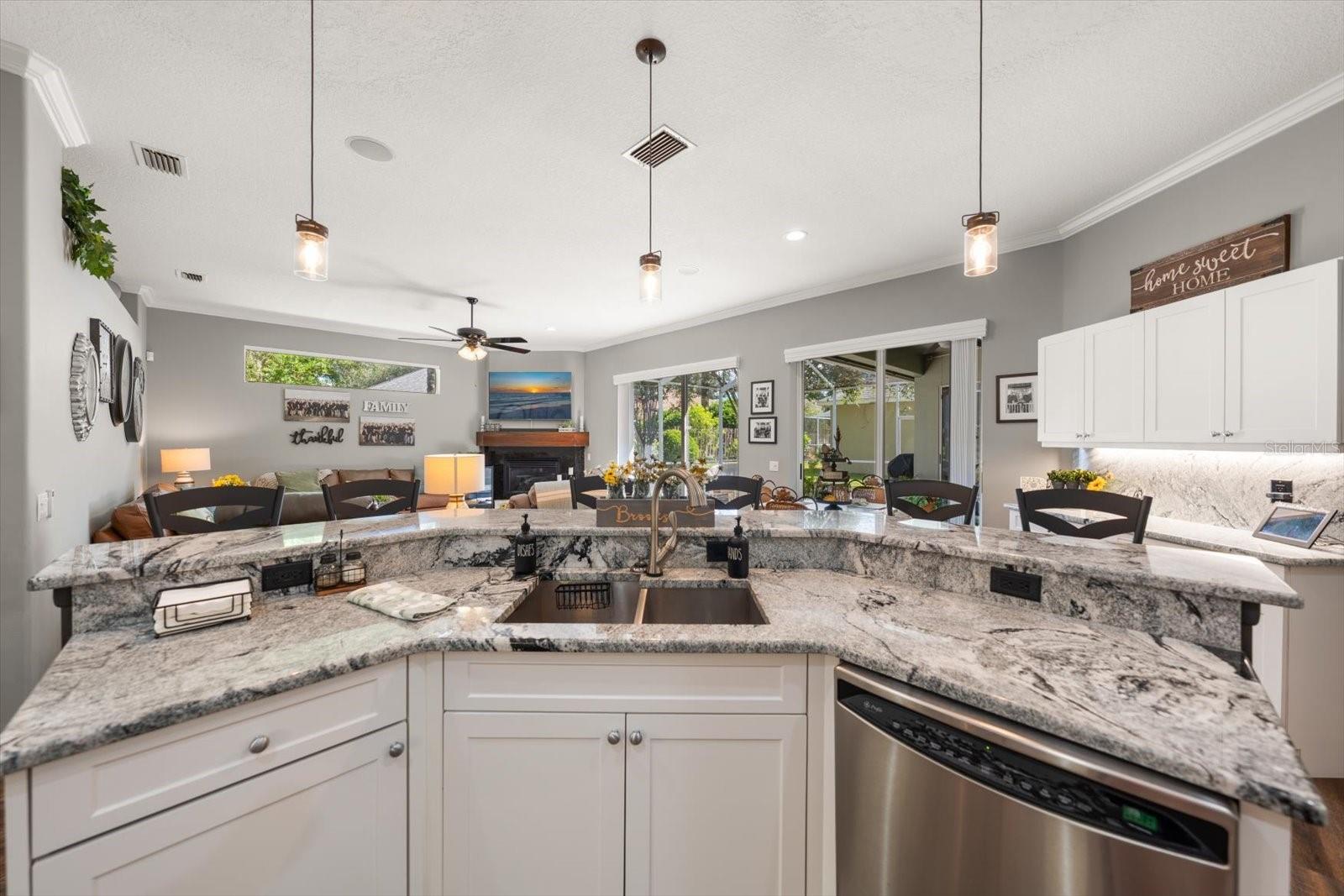 2105 BOOT LAKE CIR — photo 4