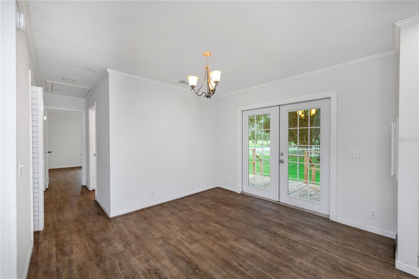 4602 W CHISHOLM ST — photo 8