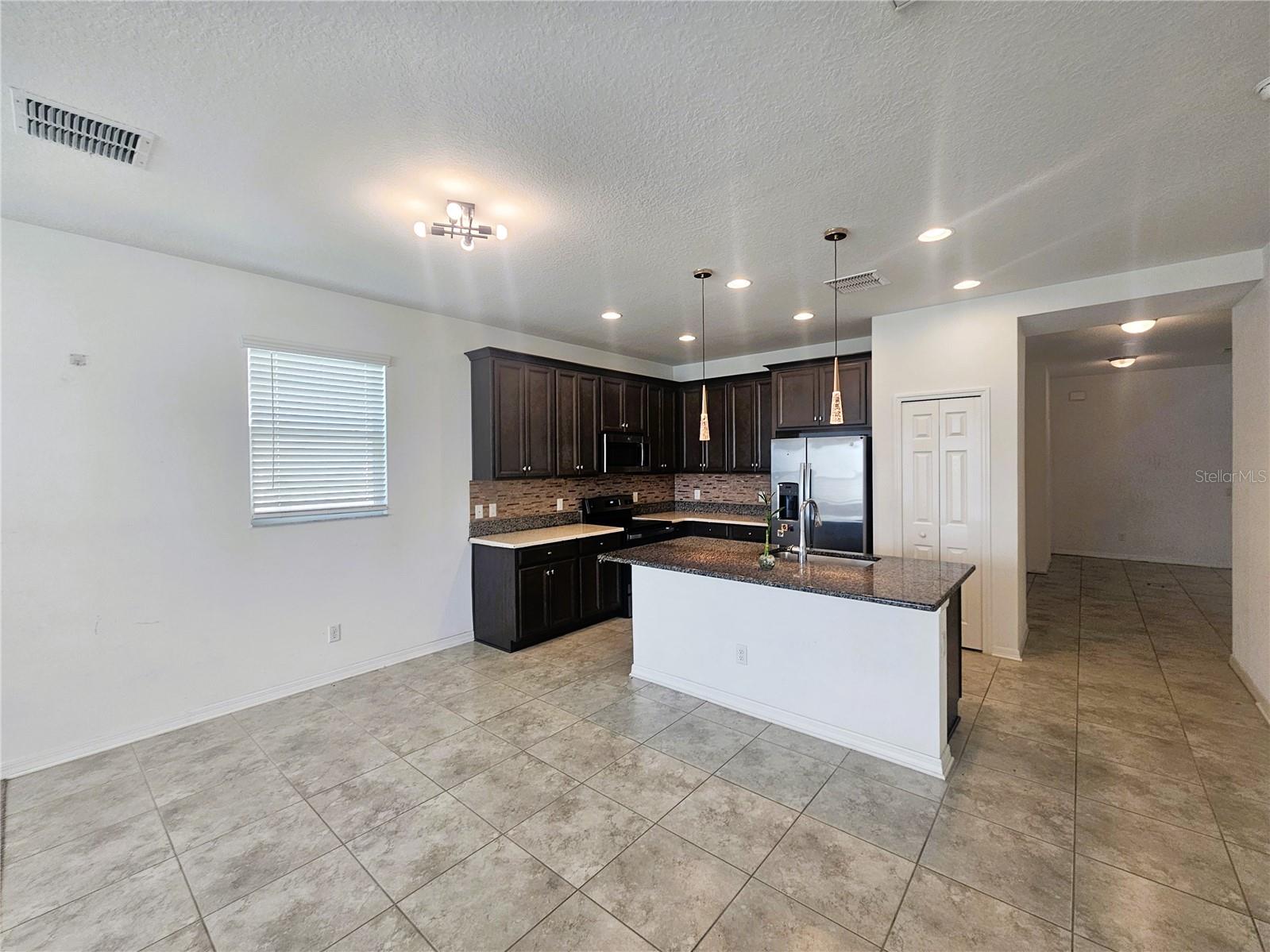 16073 SONOMA GROVE CIR — photo 8