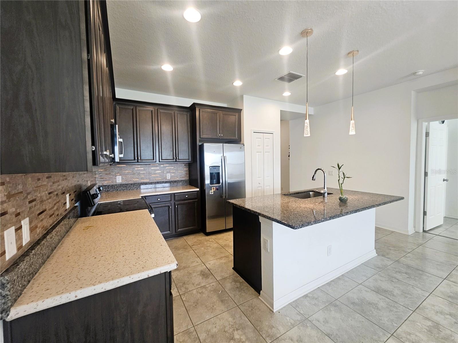 16073 SONOMA GROVE CIR — photo 9