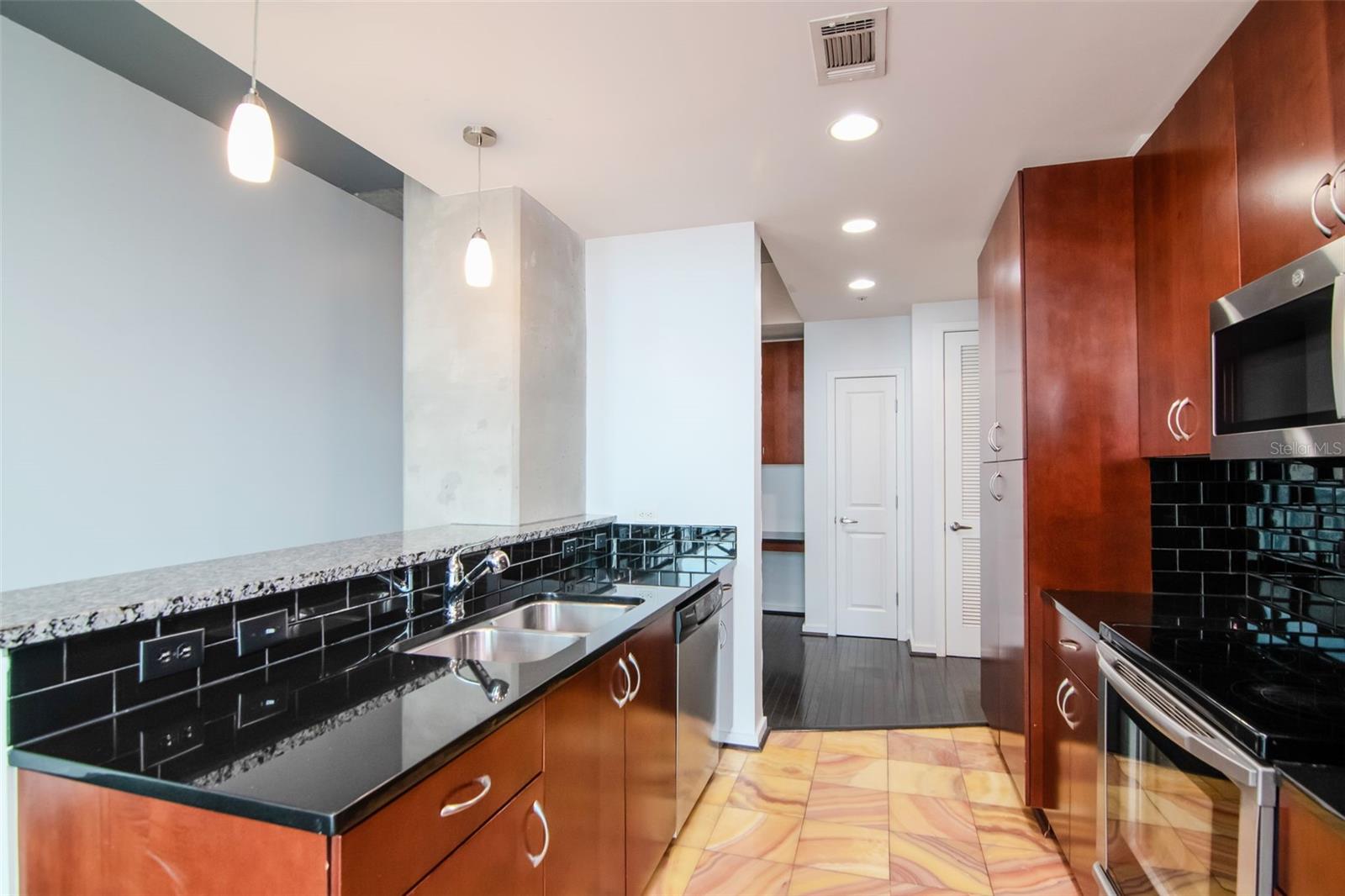 777 N ASHLEY DR #2608 — photo 4