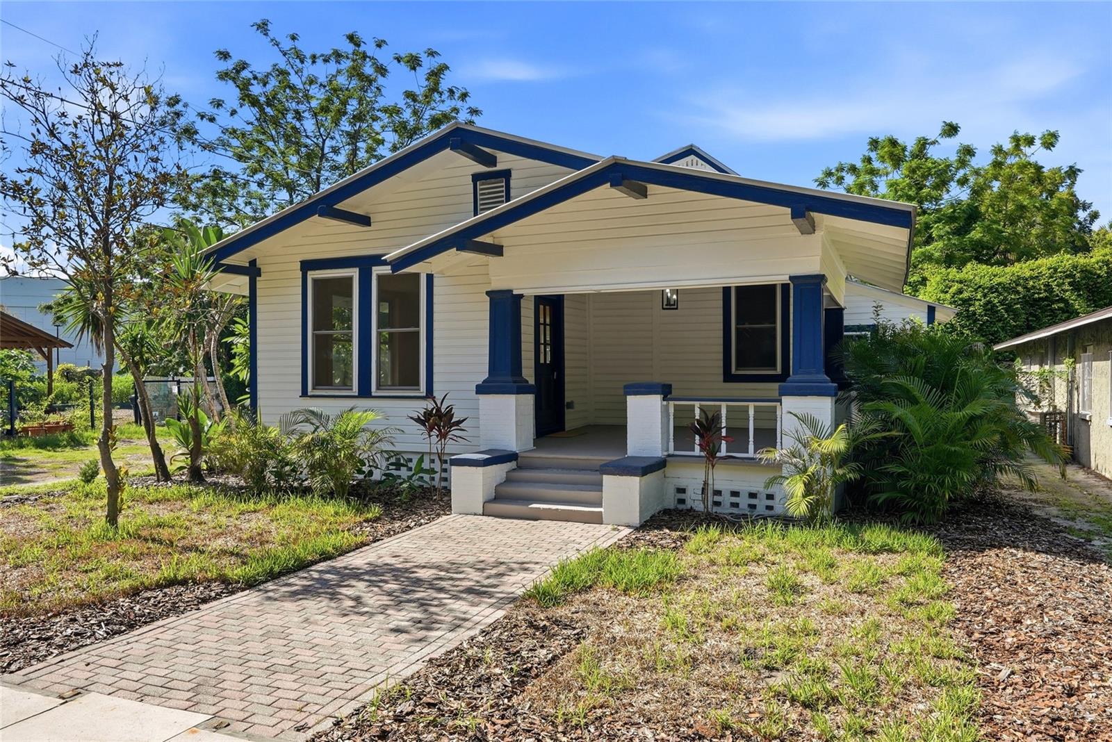 511 E FRANCES AVE — photo 2