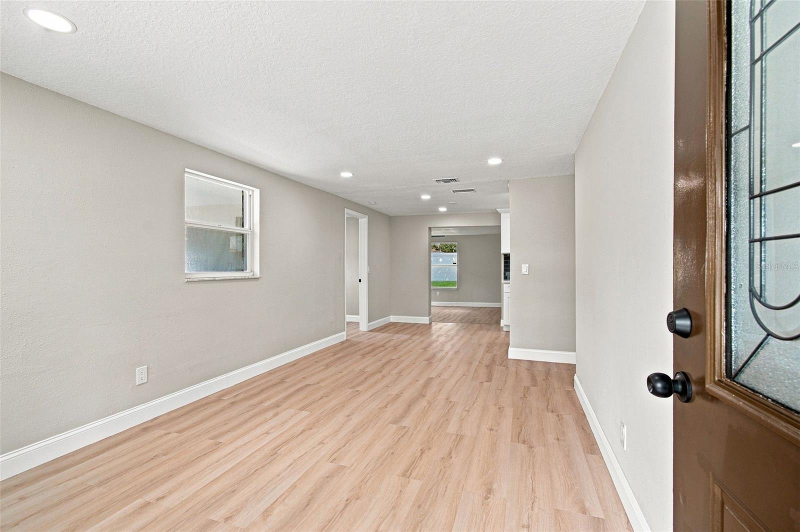 4606 ASHLAND DR — photo 6