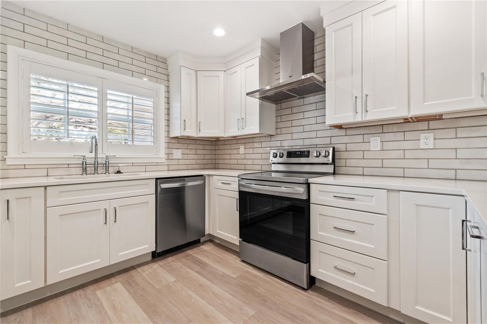 5009 W NEPTUNE WAY — photo 5
