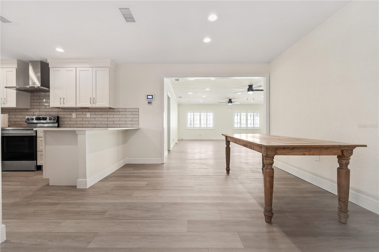5009 W NEPTUNE WAY — photo 9