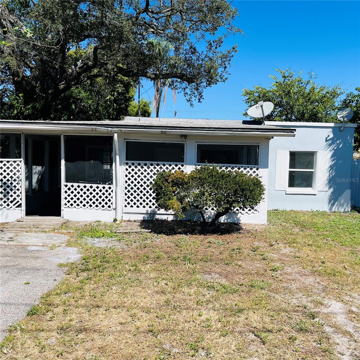 920 E SENECA AVE — photo 3