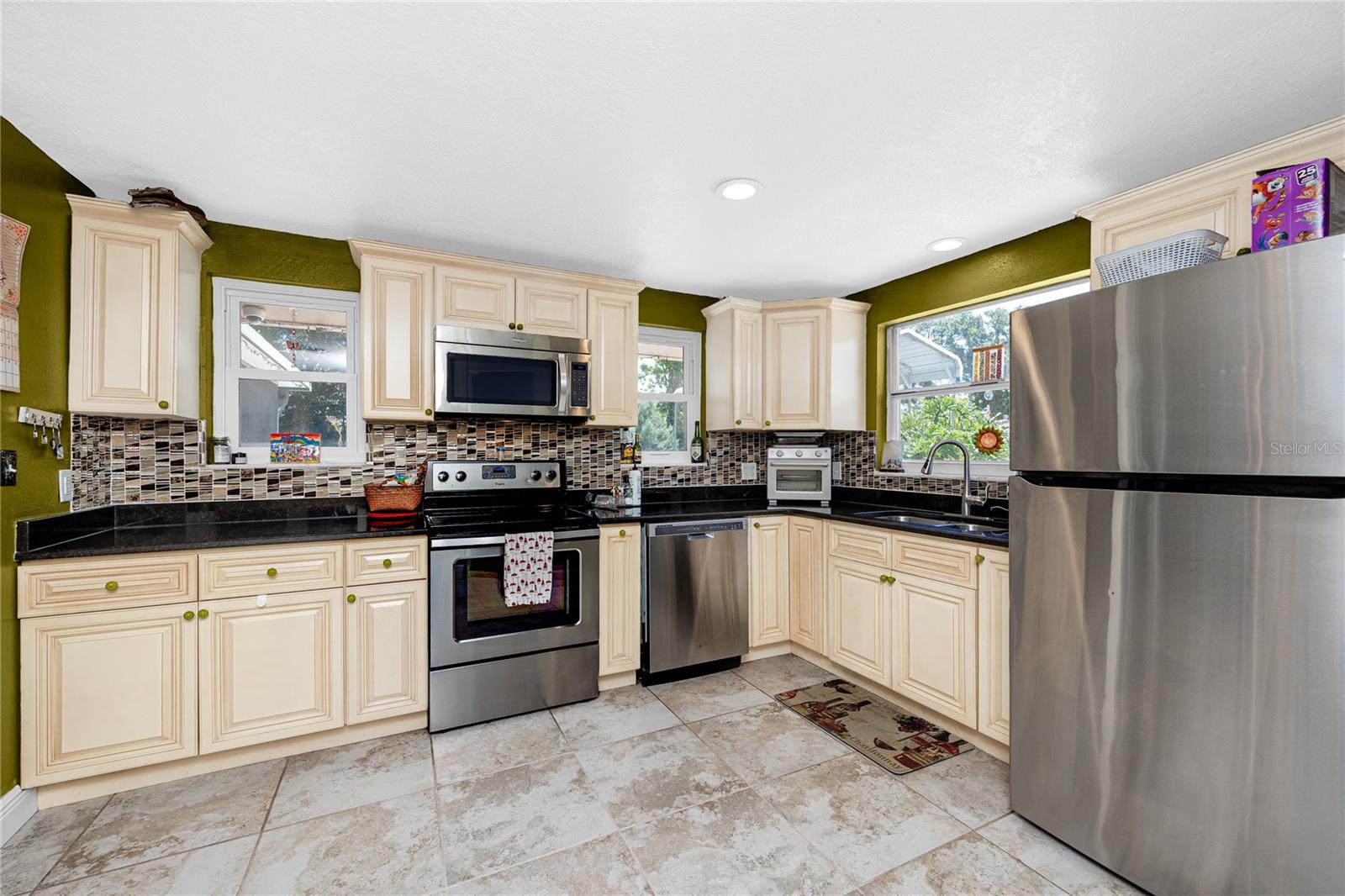 7913 BEASLEY RD — photo 9