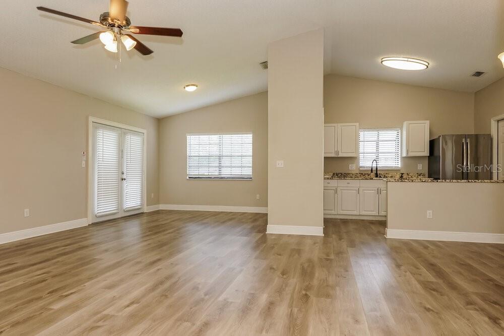 634 MONROE HARBOR PL — photo 4