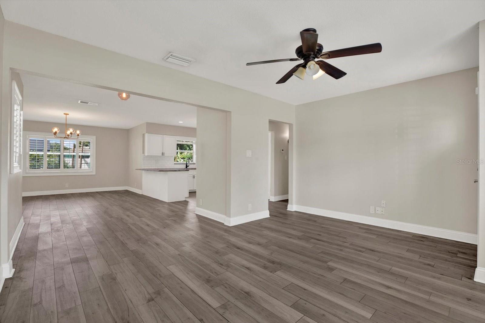 3009 W HEITER ST — photo 6