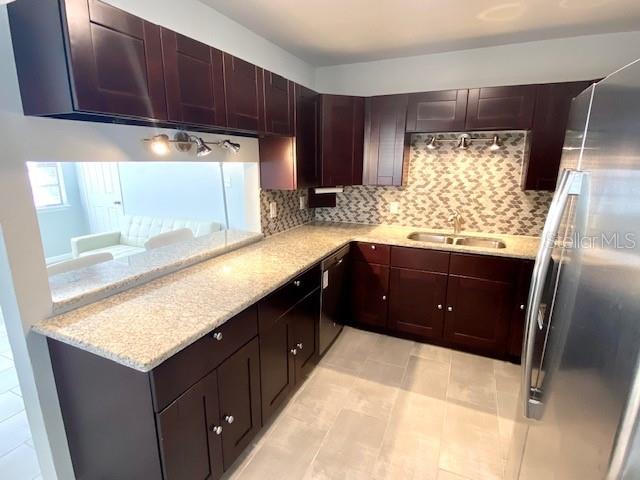 4109 W WALLACE AVE — photo 6
