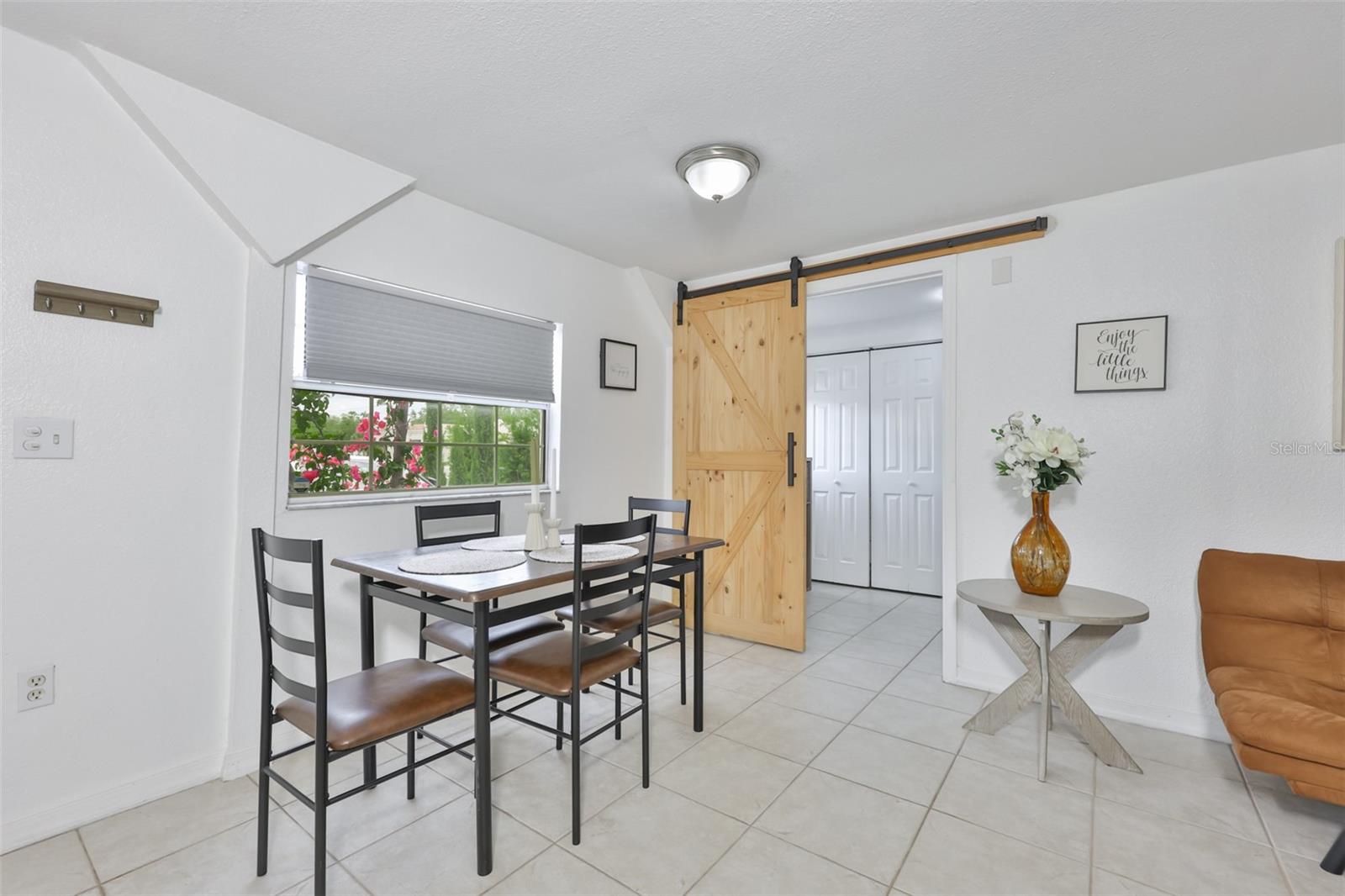 2575 S HIMES AVE #A — photo 3