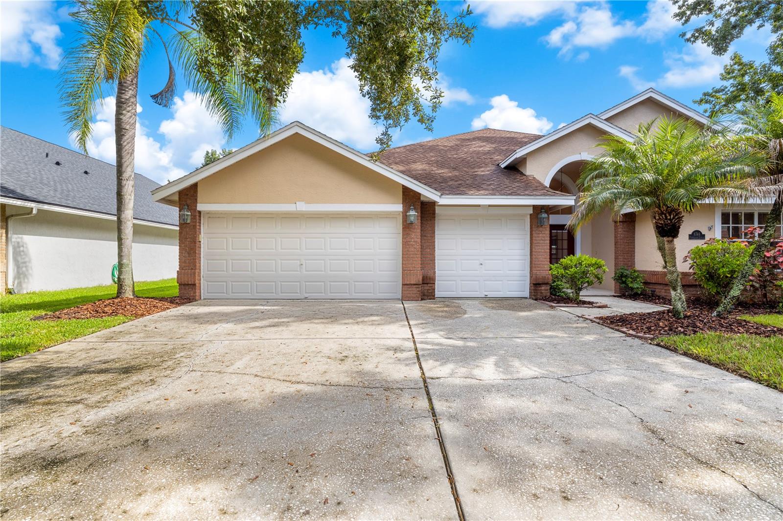 8746 TANTALLON CIR — photo 4