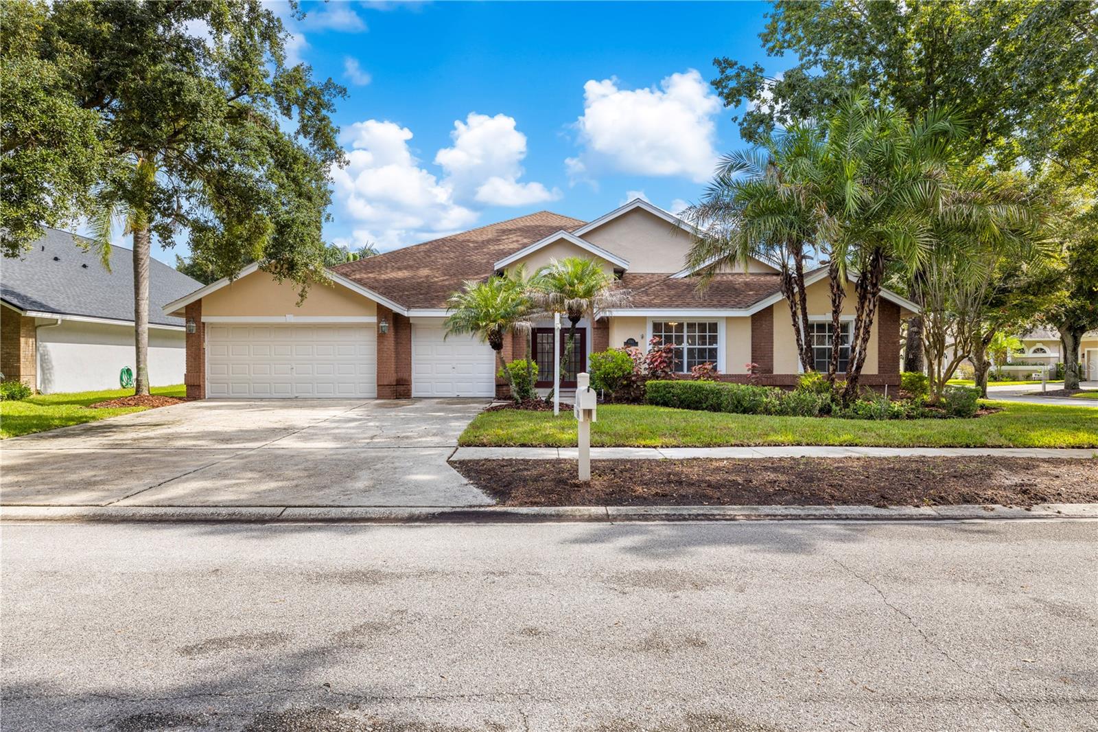 8746 TANTALLON CIR — photo 5