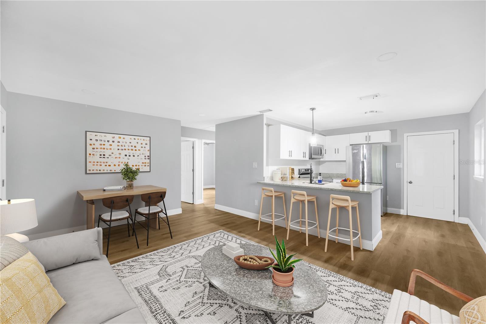 2626 E CHELSEA ST — photo 5