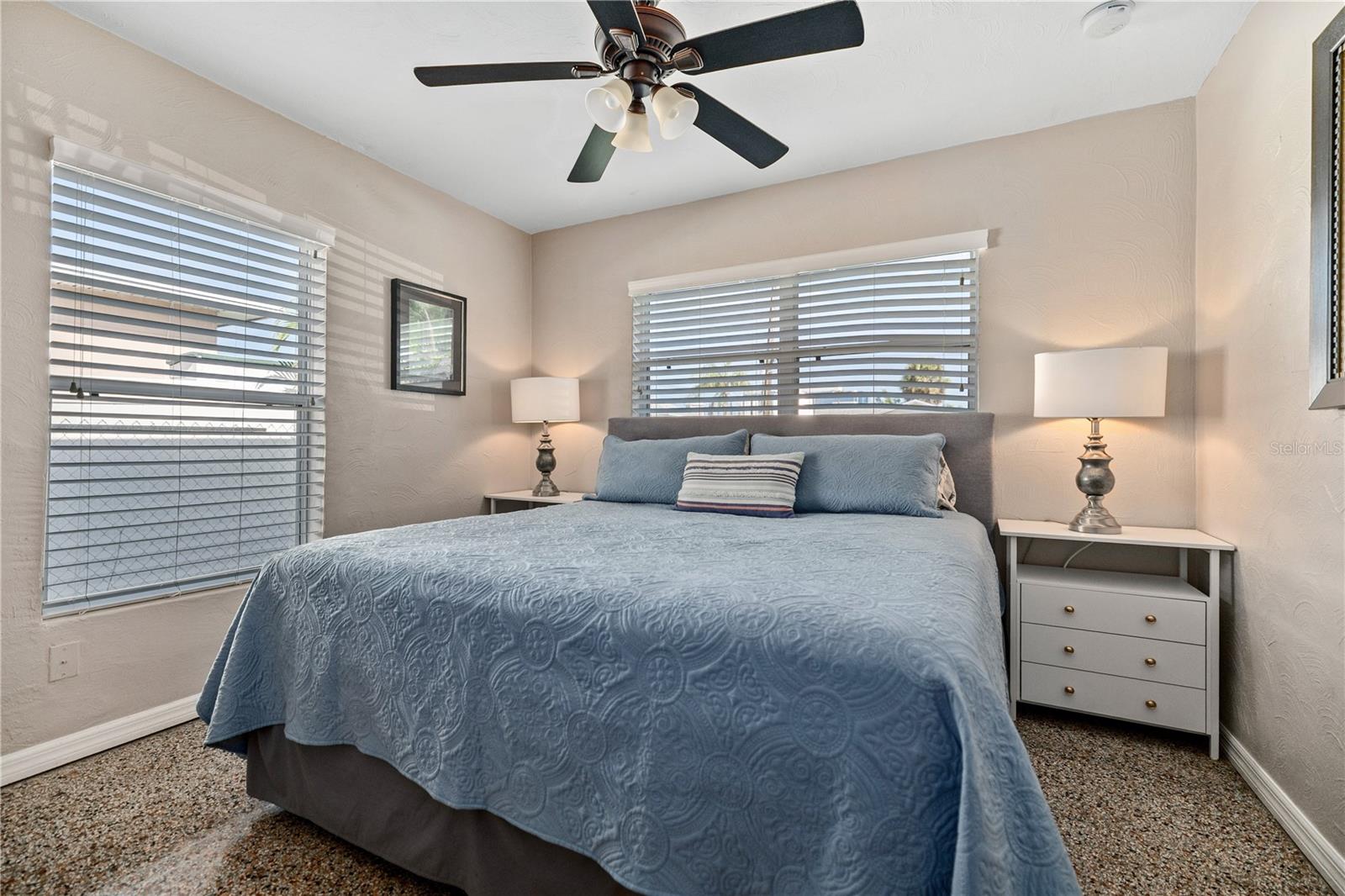 4122 W GRAY ST — photo 4