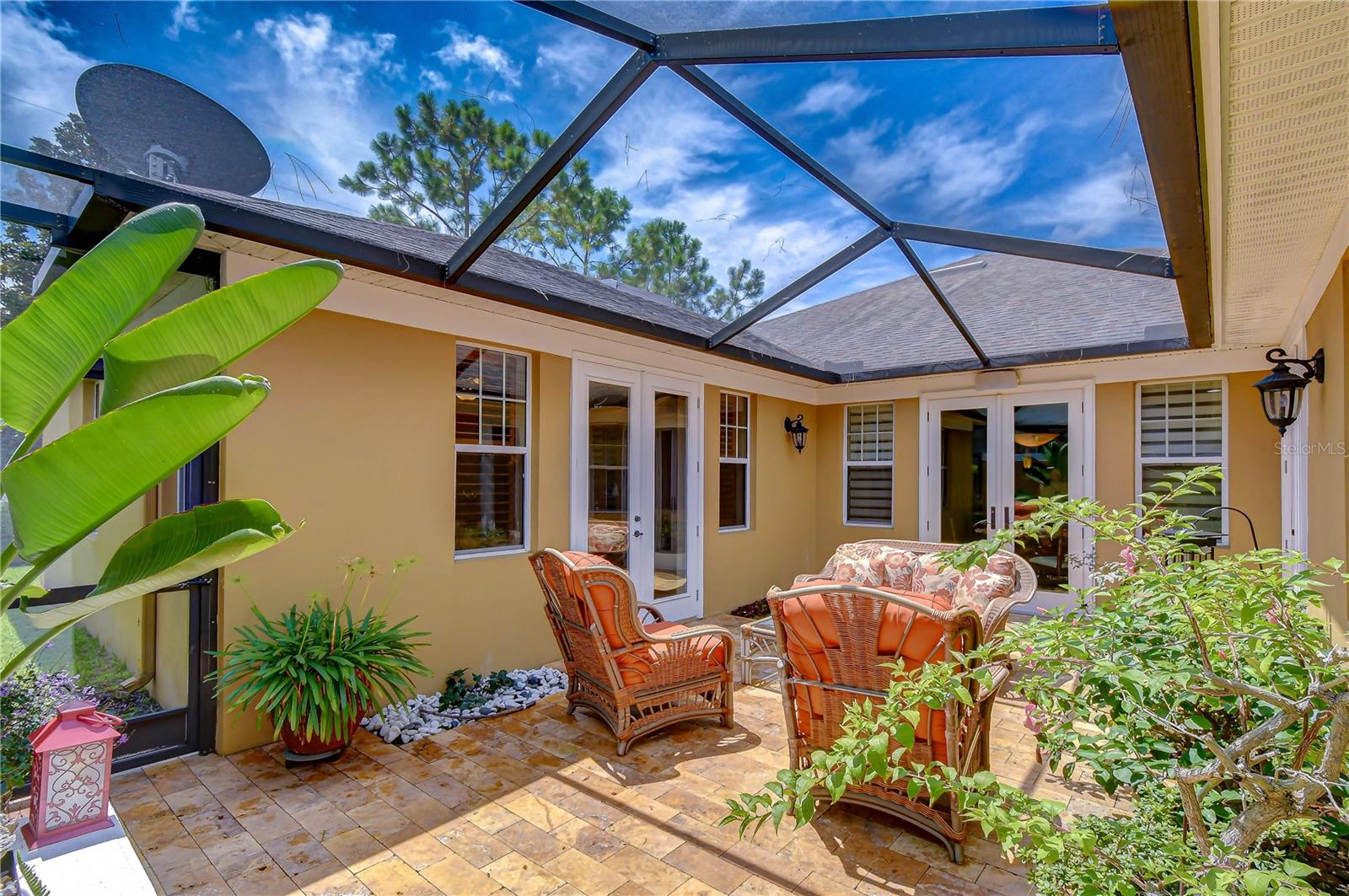 6806 MUNCASTER CT — photo 10