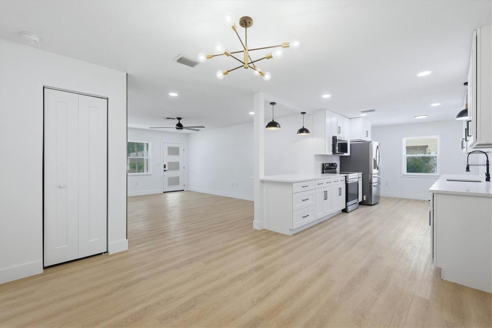 4420 W BAY COURT AVE — photo 11
