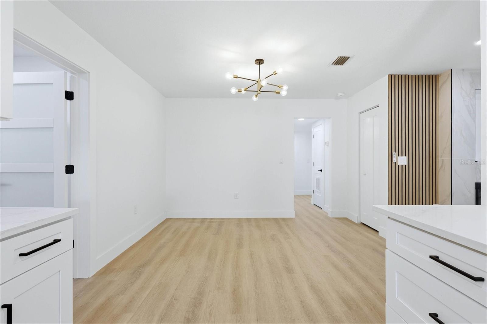 4420 W BAY COURT AVE — photo 5