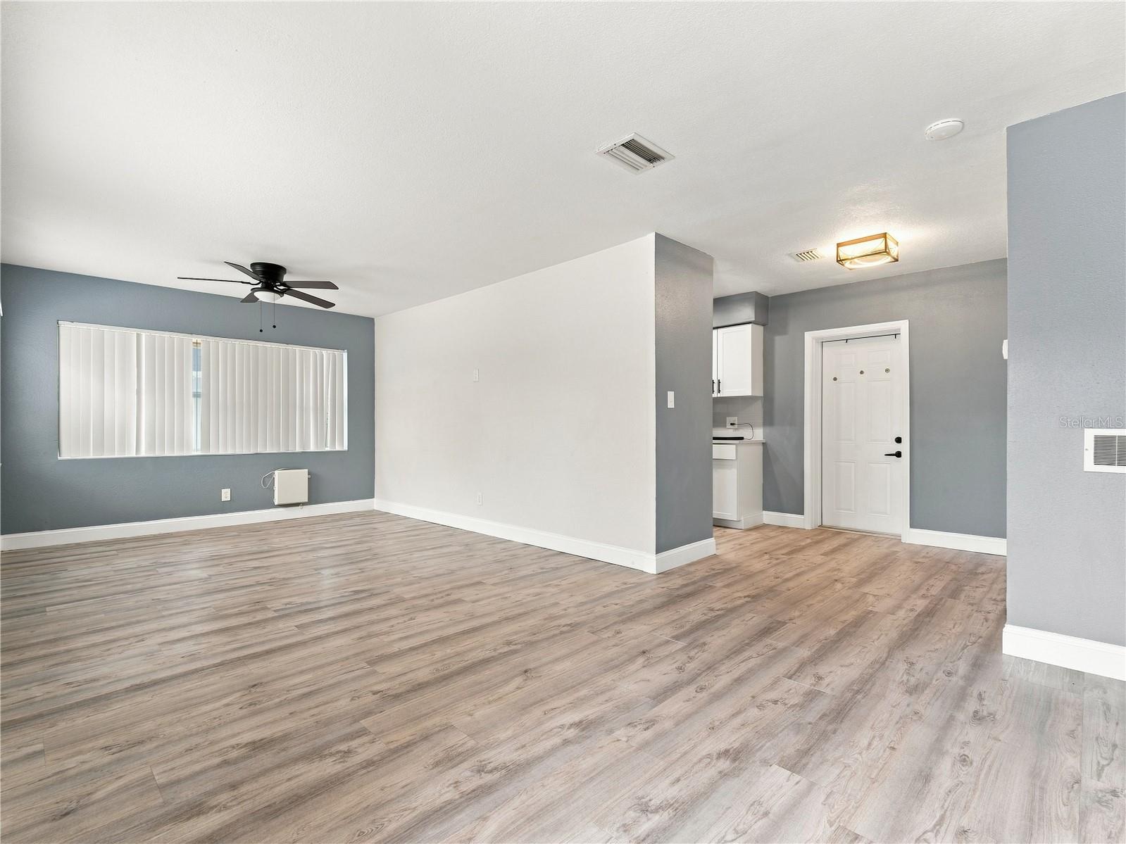 1803 E ANNONA AVE — photo 3